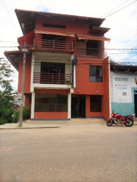 Hostal El Puerto Yurimaguas Esterno foto