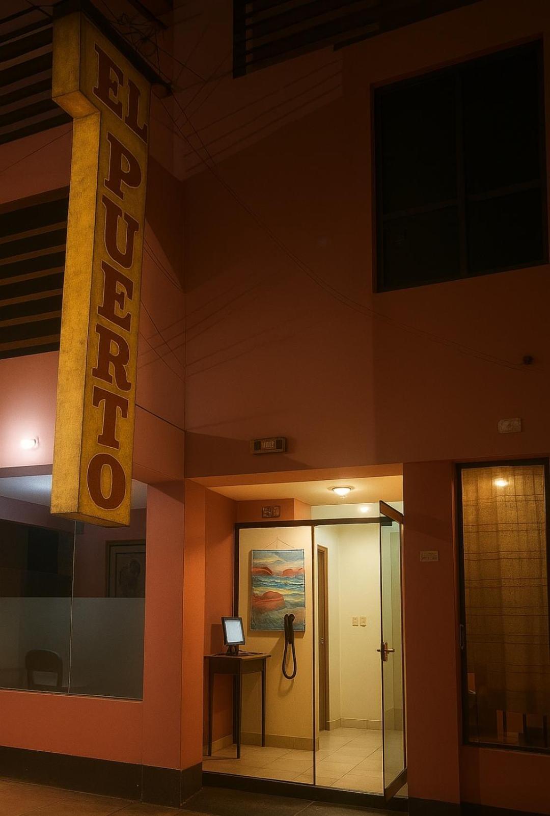 Hostal El Puerto Yurimaguas Esterno foto