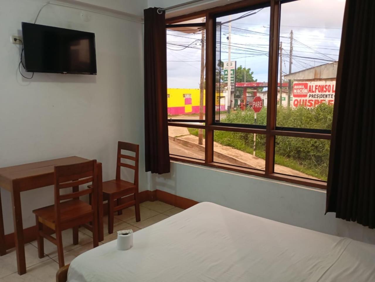 Hostal El Puerto Yurimaguas Esterno foto